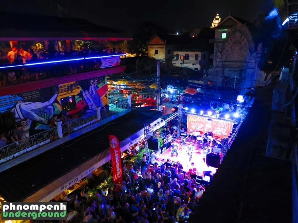 Top Banana Guesthouse & Rooftop Bar Phnom Penh Zewnętrze zdjęcie