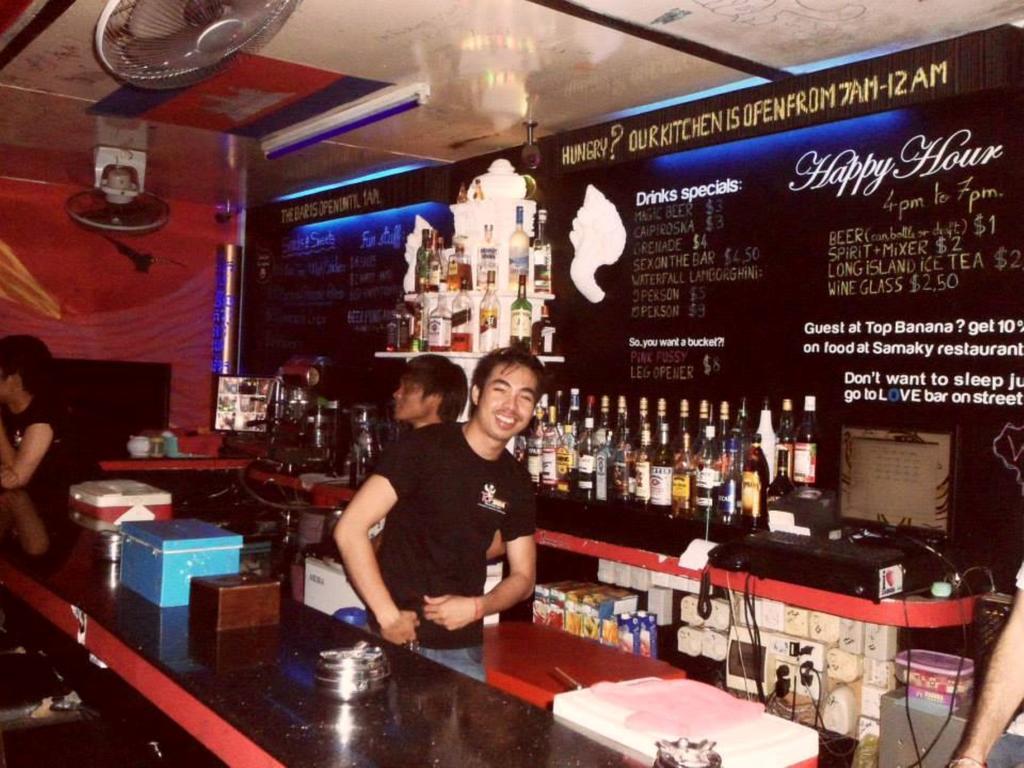 Top Banana Guesthouse & Rooftop Bar Phnom Penh Zewnętrze zdjęcie