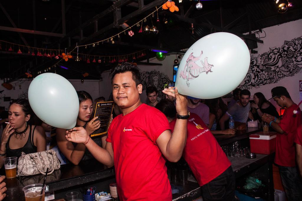 Top Banana Guesthouse & Rooftop Bar Phnom Penh Zewnętrze zdjęcie