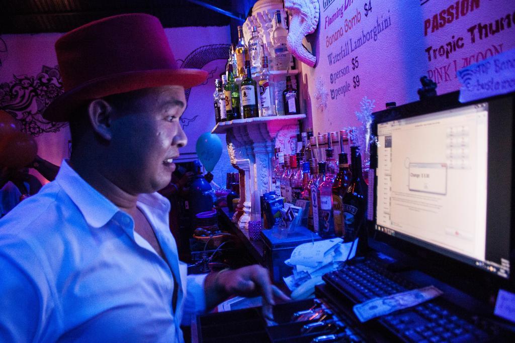 Top Banana Guesthouse & Rooftop Bar Phnom Penh Zewnętrze zdjęcie